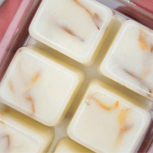 Load image into Gallery viewer, Ylang & Bergamot Soy Wax Melts with 100% Pure Essential Oil
